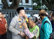 Bersama gmni jatim, kapolresta malang kota kerja bakti dan baksos