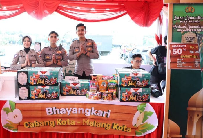 Bhayangkari malang kota gelar bazar ramadan, sembako diskon hingga 50%