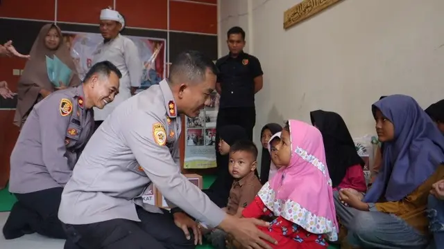 Bocah panti asuhan gembira dikunjungi kapolres pemalang di bulan ramadan