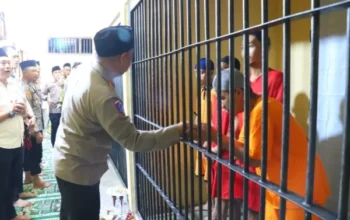 Bukber di sel tahanan, kapolres pekalongan beri pesan spiritual di