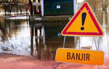 Diguyur hujan berjam jam, 15 desa di rembang terendam banjir