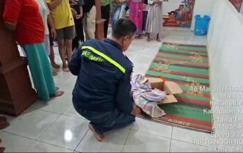 Ditinggalkan di situs sumur gentong, bayi dalam kardus bikin heboh