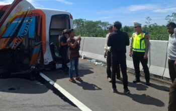 Fakta baru! penyebab bus rosalia indah terguling di tol batang semarang