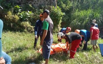 Geger penemuan mayat di selokan kota malang, evakuasi butuh 4