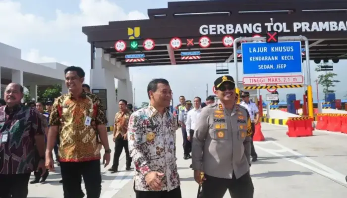 Gubernur Jateng Pantau Kesiapan Tol Klaten Menuju Yogyakarta