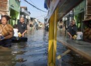 Imbas tanggul kali jebol, banjir genangi ratusan rumah di pati