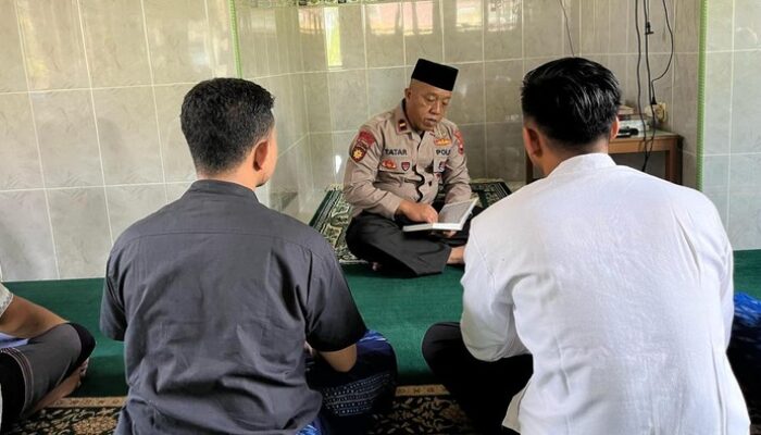 Ipda Tatar, Polisi Sragen yang Berdedikasi Mengajar Ngaji dan Membangun Musala