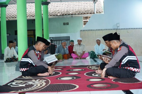 Jalin kedekatan, kapolres jembrana adakan “rindu ramadhan” di masjid nurul