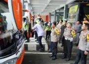 Jelang Arus Mudik, Kapolda Jateng Cek Kesiapan Terminal Mangkang Semarang