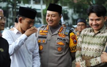 Kapolresta malang kota dan forkopimda gelar kerja bakti pasca demo