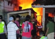 Api Lahap Dua Toko di Grobogan, Emas dan Uang Tunai Ikut Terbakar