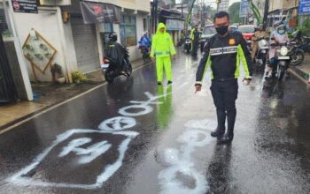 Kecelakaan maut di jalan galunggung malang, pengendara motor tewas tertabrak