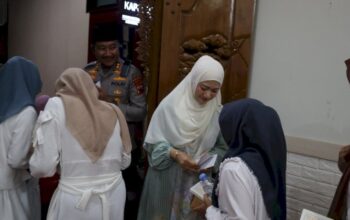 Kepedulian di bulan suci, kapolres boyolali berikan santunan untuk anak