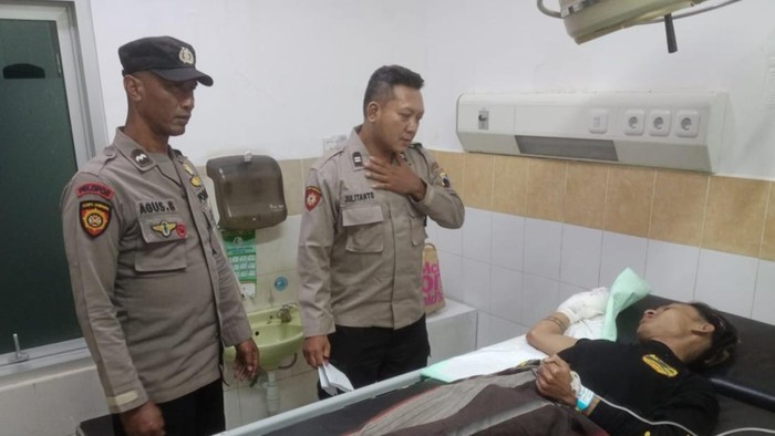 Ledakan petasan di pekalongan, seorang pria luka parah di tangan