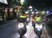 Polres banjarnegara patroli saur on the road, warga dapat makanan