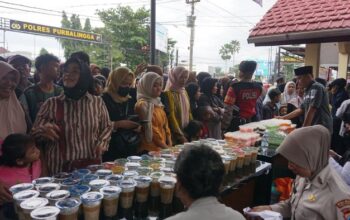 Polres purbalingga hadirkan bazar ramadan, takjil rp 1.000 dan sembako