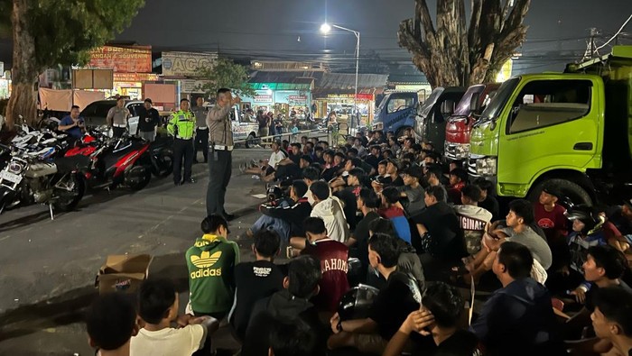 Polres semarang amankan 118 motor yang terlibat balap liar di