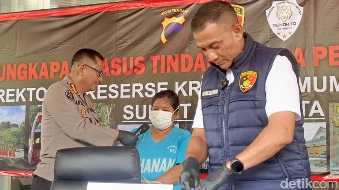 Polres sragen gerebek prostitusi di gunung kemukus lewat aksi penyamaran