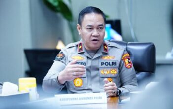 Polri berduka, kapolsek dan dua anggota gugur saat bertugas di