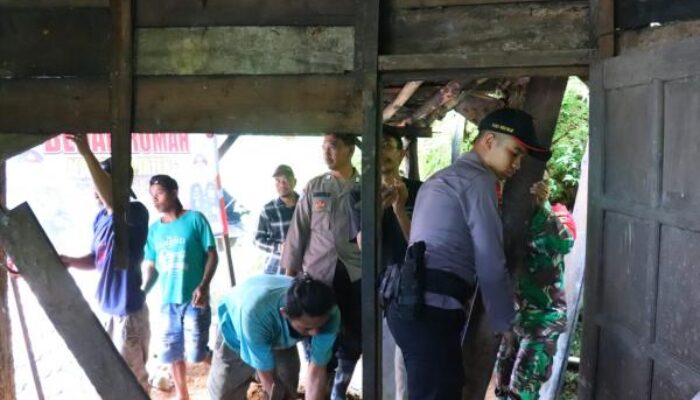 Program Bedah Rumah ke-3 Polda Jateng Sasar Warga Lebakbarang, Pekalongan