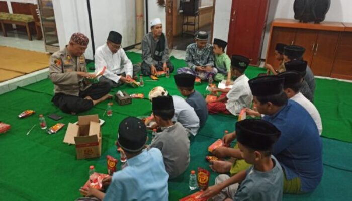 Hangatnya Ramadan, Polresta Malang Kota Bukber dan Berbagi dengan Anak Yatim