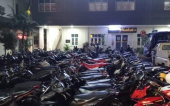 Razia blue light, polresta malang kota amankan ratusan motor balap