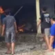 Rumah warga di ngaliyan semarang terbakar, anak anak bermain petasan?