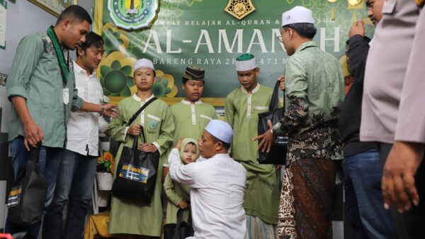 Safari ramadhan polresta malang kota, mahasiswa diajak berbagi dengan anak