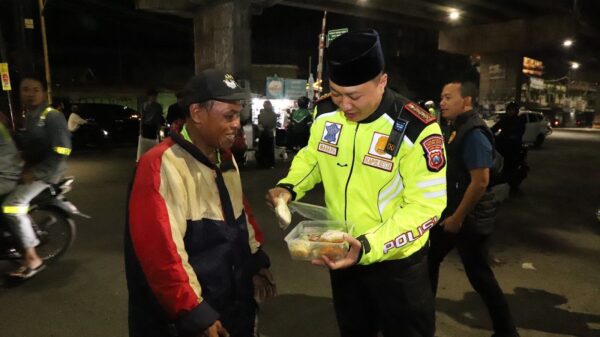 Sahur on the road, polresta malang kota bersama mahasiswa perkuat