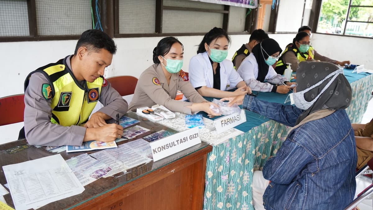 Sambut idul fitri, rumkit bhayangkara gelar layanan kesehatan keliling gratis