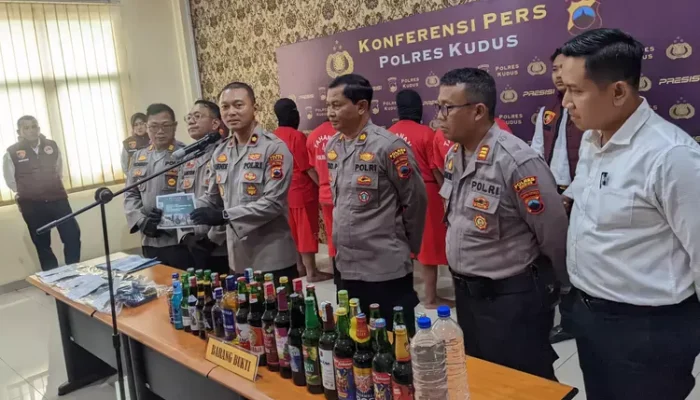 Lima Warga Kudus Ditangkap saat Meracik 8,4 Kilogram Petasan