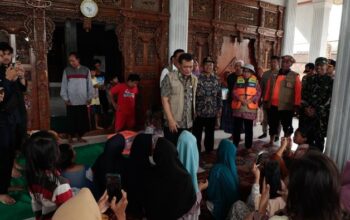 Setelah bertemu korban banjir grobogan, gubernur luthfi gelar rapat di