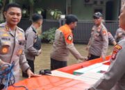 Polri turun tangan bantu evakuasi korban banjir di Bekasi dan Depok