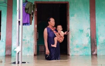 Tanggul sungai tuntang jebol, 500 rumah di grobogan terendam banjir