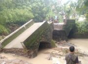 Terjangan banjir di boyolali, jembatan putus dan sejumlah rumah roboh