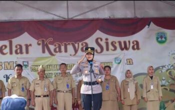 Upacara di smpn 2 ungaran, kapolres semarang berikan arahan kepada