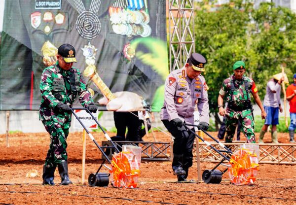 Kesiapan Program Ketahanan Pangan Di Jawa Tengah Ditinjau Kapolri Dan